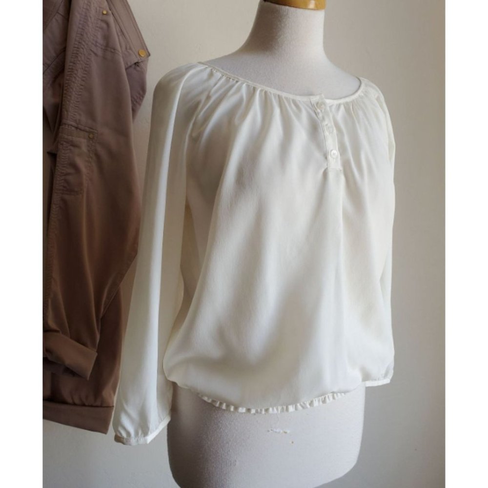 The Limited Size M ivory slinky blouse with long sleeves vanillagirl clean